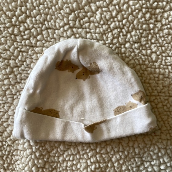 Newborn Boy onesie and matching hat - Picture 4 of 5